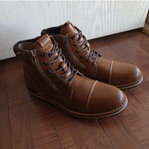 Rock & Republic Men's Tan leather casual boots size 8.5 New With Box